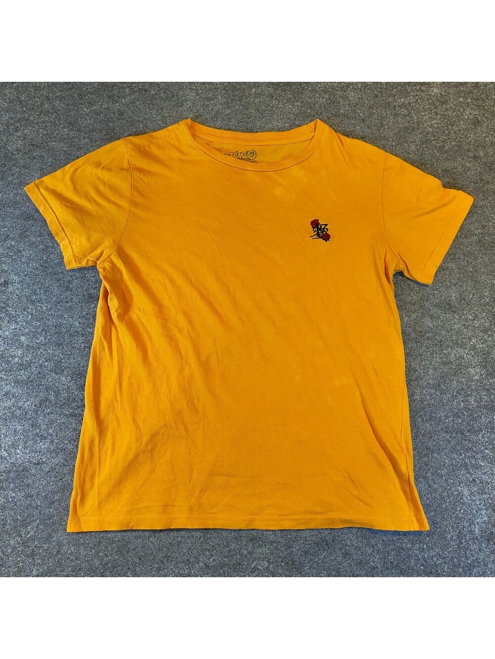 Taco Tuesday Yellow Graphic T-Shirt Rose Skeleton Hand Men's Medium